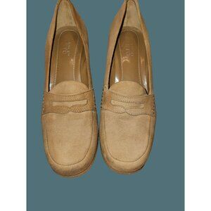 Franco Sarto Y2K Preppy Neutral Suede Penney Loafer Wedge Heel Women Size 8.5M
